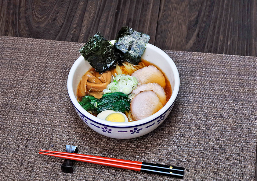 焼き豚をラーメンにトッピング