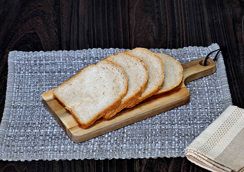 全粒粉入り食パンとサンドイッチ用の全粒粉パンのレシピ・作り方