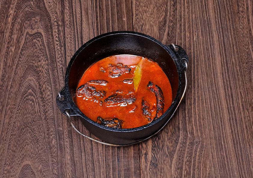 煮込み終えたスペアリブ