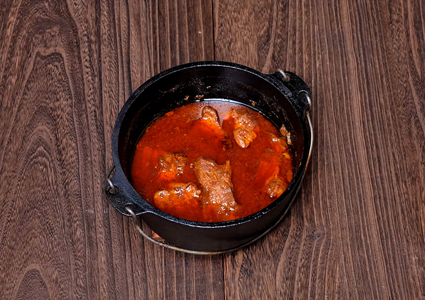 煮込み終えた和風スペアリブ