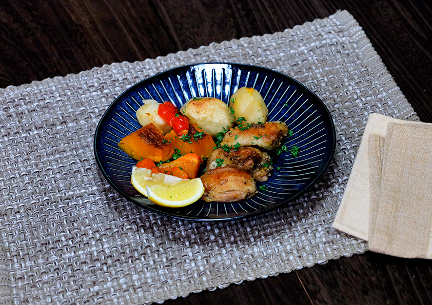 鶏もも肉と野菜のオーブン焼きレシピ|耐熱ガラス容器で作る簡単料理