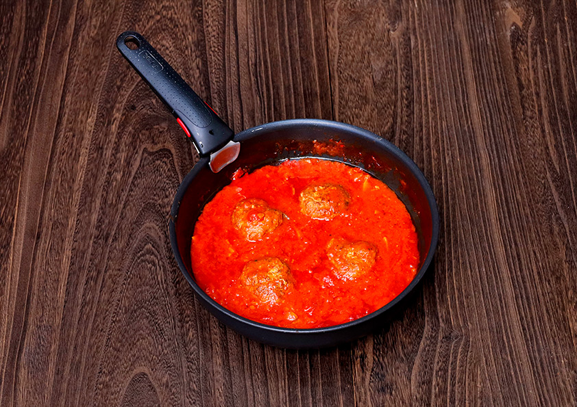 煮込みハンバーグの作り方